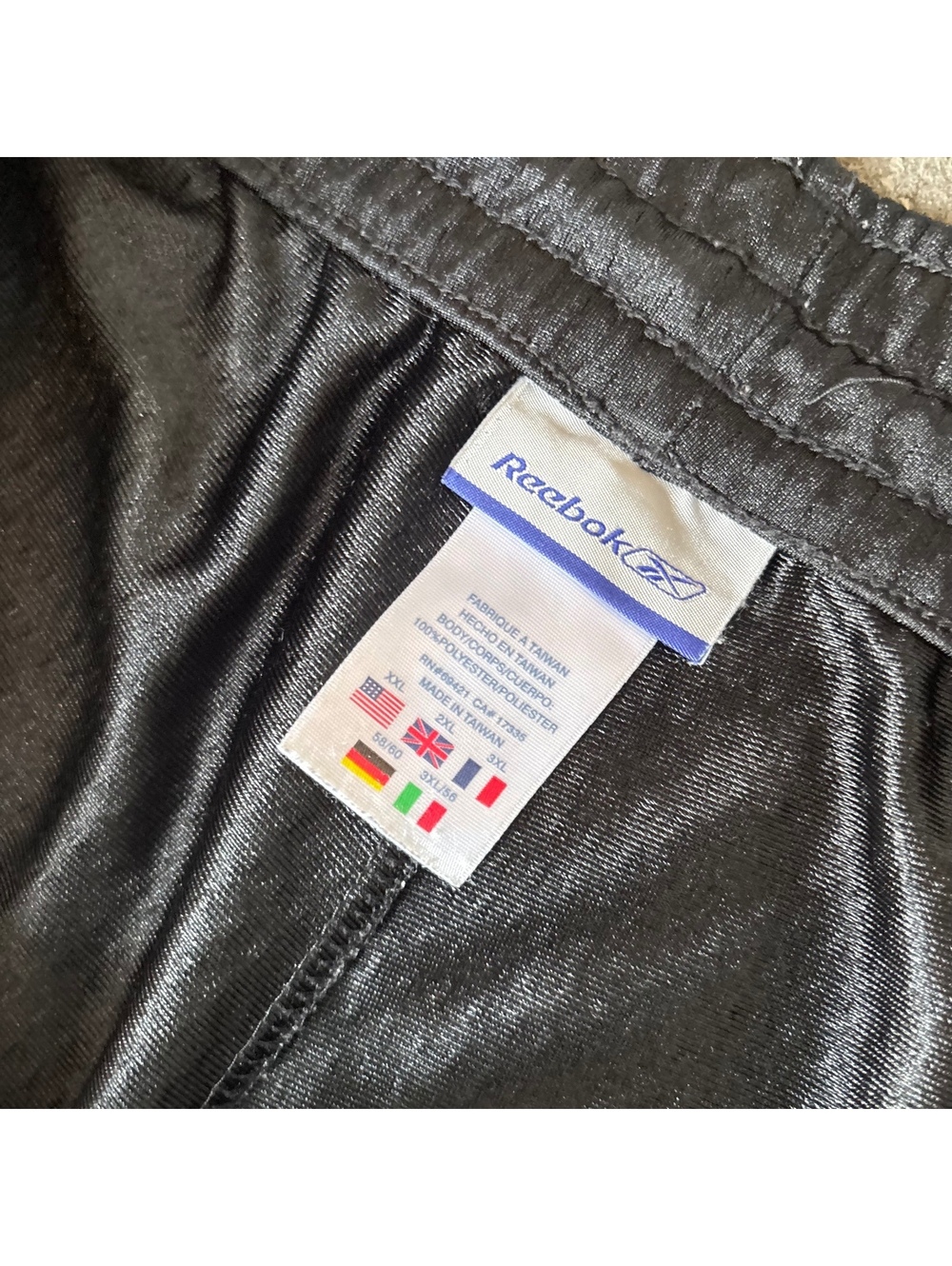 Vintage Reebok Shorts - Picture 4 of 5